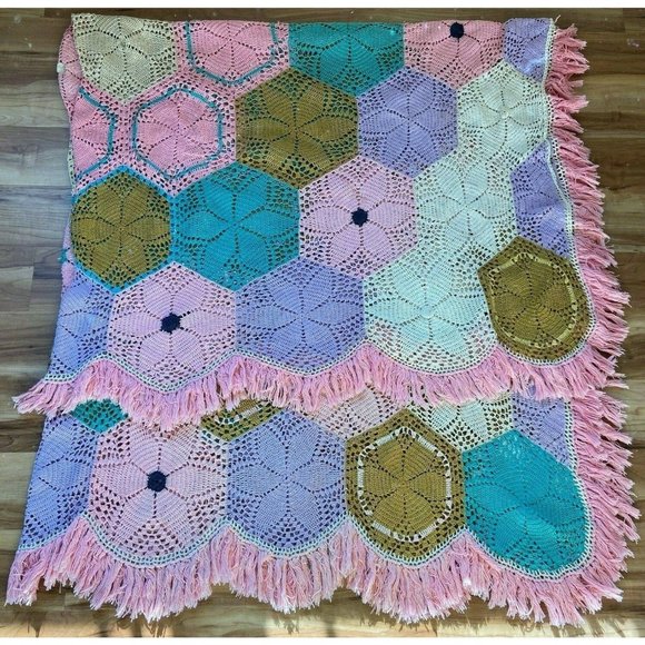 VTG Handmade Crochet Blanket Throw Spring Pastel Tassel Fringe Trim 82'' x 82'' - Picture 3 of 11